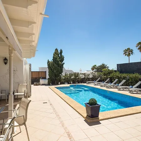 Alki Villa